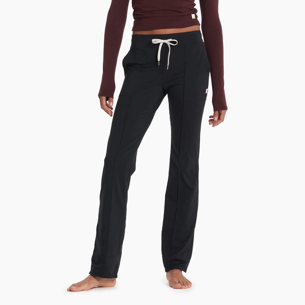 NWT Vuori Halo Wide Leg Flare Pant in Black